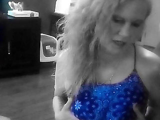 Landlord Gives Tenant Cock Rating