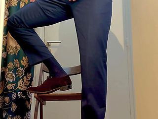 Quick masturbation after office hours