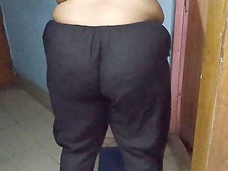 Divorced Sexy Woman Gets Sexually Excited And Sends Big Butt Video On Facebook To Seduce Boyfriend - Hindi Desi Tamil
