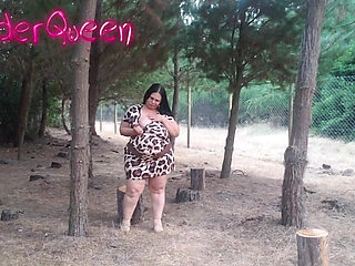 Ass Worship Sexy Stepmom Outdoors