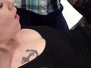 Foxy's pussy whipped