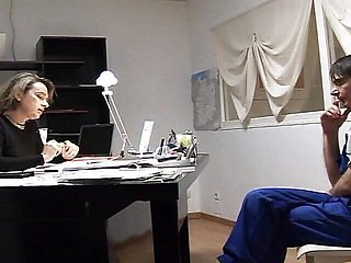 French Secretary Likes to Fuck Her Client