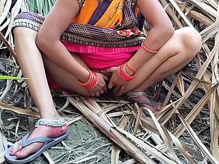 New Best Indian Desi Bhabhi Public Porn Video With Village Outdoor