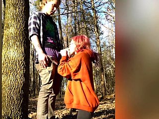 Blonde amateur fucking outdoor