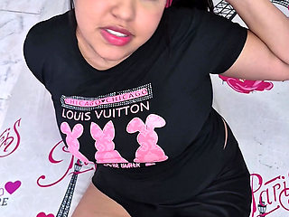 My Stepsister Wanted a Massage and What I Could Give Her Was Cock, I Accept Her Very Eagerly.