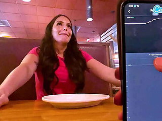 Public Orgasm Show with Alexa Payne and Interactive Toy during Lunch!