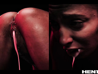 Alien Hunter Talia Mint Anal Creampie in 4k - Perfect Body Babe Fetish Solo