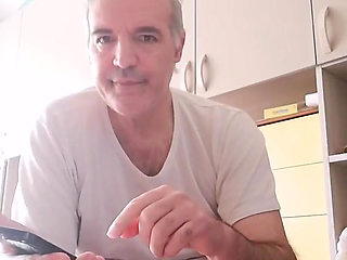 Preliminary Exercises to Start Masturbating with Pleasure!