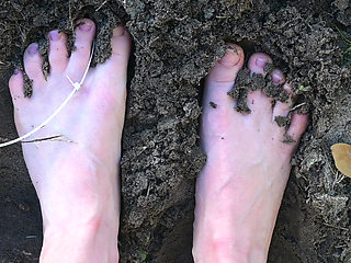 Submissive Dirty Foot Licking Apology