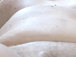 Real Mature Couple Enjoys Rubbing with Abundant Cumshot on Her