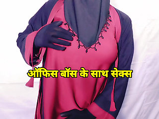 Office boss spending the night with Indian beautiful woman