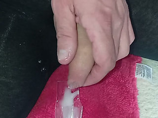 49 squirts for a huge sperm donor
