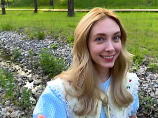 Helped a cute stranger on the street and fucked her on the same day