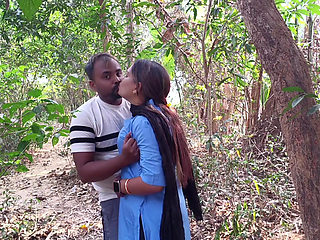 Odia college girl hard-core fuck with her boyfriend in forest, odia sex in outdoor forest