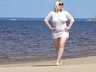 Golden Rain 96 - Piss on Beach