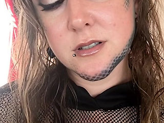 kissica video