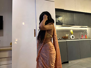 Wife Ne Apne Pati Ko Bahar Sex Karte Hu Pakda Phir Wife Ki Chudai Kiya