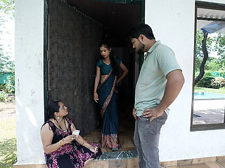 Desi Indian Step Sister First Time Morning Sex - Big Boobs 18+ Hindi Audio Fuck