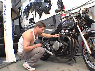 The Prey of Motorcyclists