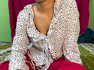 My sexy stepcousin looks very hot and to day i want to fucking with her