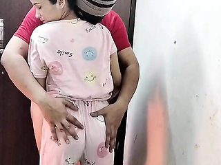 Muslim girlfriend ko call kar ke ghar pe bula kar jabar dasti pela