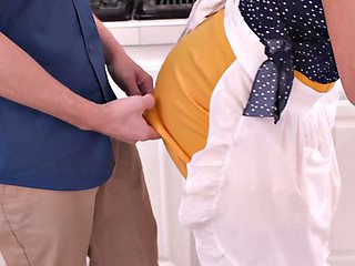 Ryan Keely Milf Stepmom Cumshot