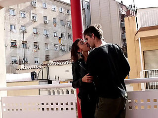 Hot Girl Fucks in the Street – Amateur Outdoor Ride with Magia Rosa