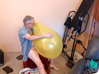 Average body, balloon fuck, first-timer