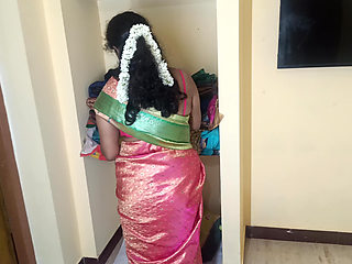 Housewife saree show