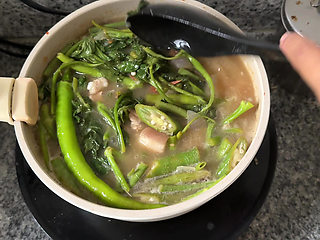 Cooking your fave Filipino comfort dish... care to taste?