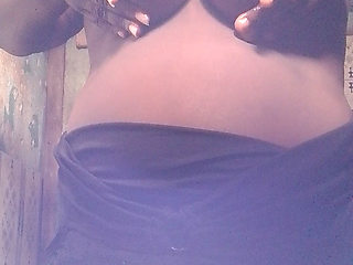 African Slay Queen Moment of entancy