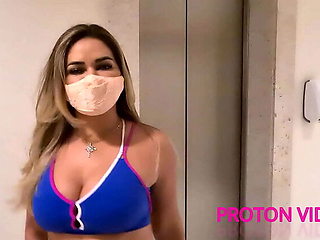 Hot Gym Girl Luna Oliveira Fucks Bareback - Anal & Blowjob POV