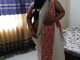 Abnormal 35 year old Indian aunty gets Fucked by work Boy (Hindi Audio)