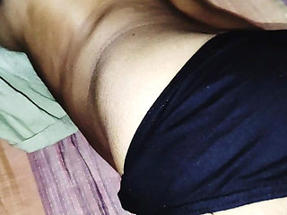 Suman Bhabhi Ko Nangi Karke Full Body Massage Kiya.