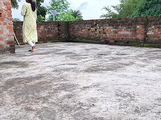 Indian step Daughter Seduces her Stepfather for Sex
