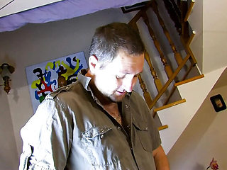 Latina babe Noemi Jolie deepthroats and gets intense hardcore fuck