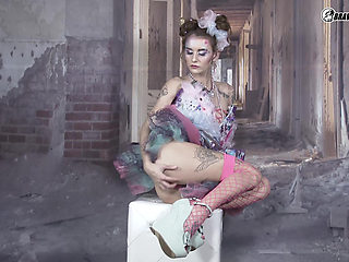 423 - Adelle Unicorn