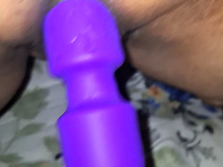 Bhabhi Get Massage in Pussy