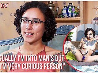 Tattoo Hottie Masturbates With Her Favorite Vibrator