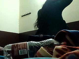 Desi Wife Affair with Neighbour Guy Having Fun No One at Home