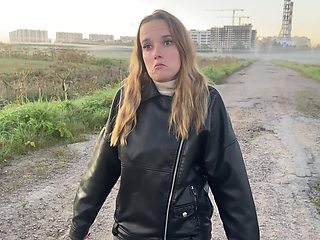 Raven-haired Russian babe sucks cock in HD POV