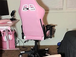 Brunette Solo Webcam Masturbation