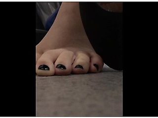 Velvet The Giantess And The Ants