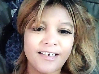 I love to masturbate