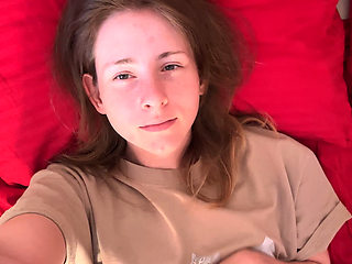 Oversized Tee Pixie Phone Glow - Cozy Bed Self-love Session