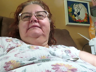 Eatting my pudding cup for you feeders