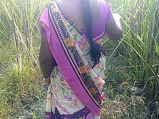 Indian desi aunty porn scene in sugarcane garden