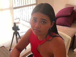 Stepsister Doesn't Want to Do Her Diet and Eats Her Stepbrother's Cock with a Little Dessert