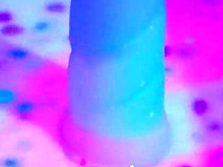 Rafa Unicornio Loves Teasing Foot Lovers by Bathing Her Feet in Milk