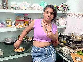Hotty_ragini's Sahar Bhabhi First Time Devar Sex in Kitchen Tight Pussy Viral Video